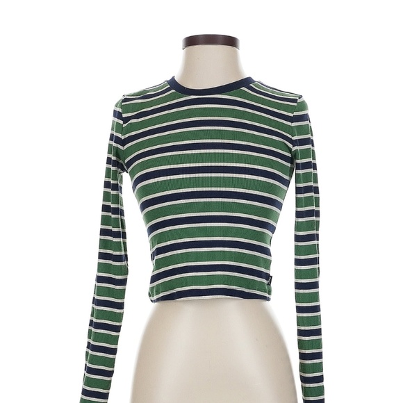 TNA Tops - Aritzia TNA Fitted Long Sleeve Ribbed Tee